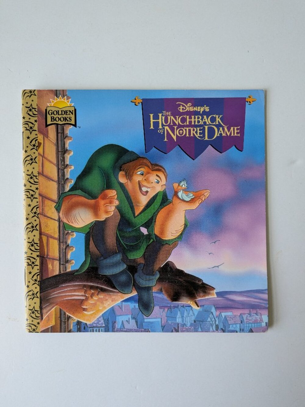 5/$15 Kids Book Hunchback of Notre Dame Disney Golden Book PB 1996